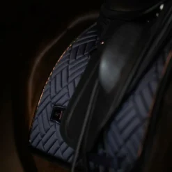 Equestrian Stockholm - Tapis de dressage Modern Dark Ocean marine