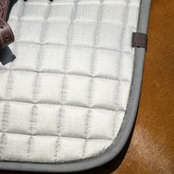Equithème - Tapis de selle Chic gris clair