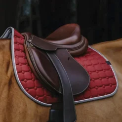 Equithème - Tapis de selle Orion cerise