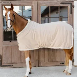 Kentucky Horsewear - Chemise polaire Fleece Rug Plaited Rope beige
