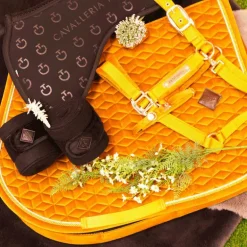 Kentucky Horsewear - Tapis de selle Velvet Jumping Moutarde