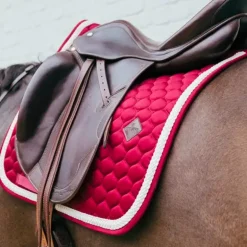 Kentucky Horsewear - Tapis de dressage Plaited Cord bordeaux